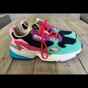 Adidas falcon women